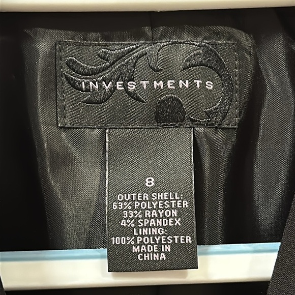 INVESTMENTS Women's Black Blazer With Pockets Size 8 - Picture 4 of 4